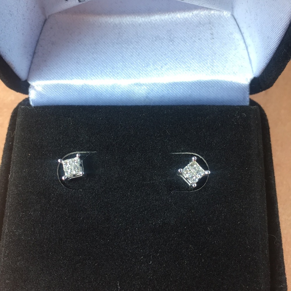 Princess Cut Diamond Stud Earrings